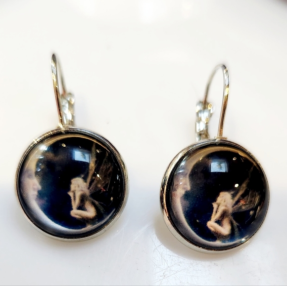Fairy Earrings 3D Fairy Talking to the Moon Earring Resin Bubble NWT - Picture 2 of 7